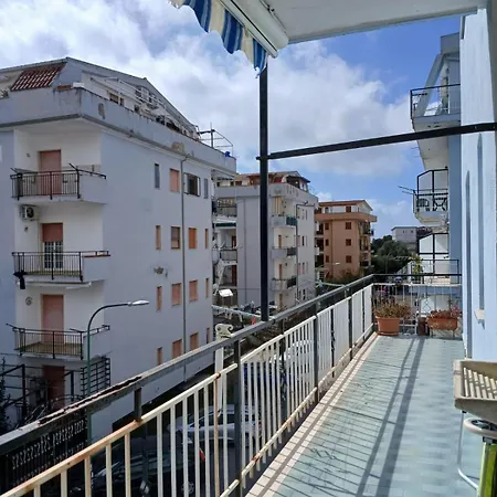 Don Minzoni, 350 Dal Mare *